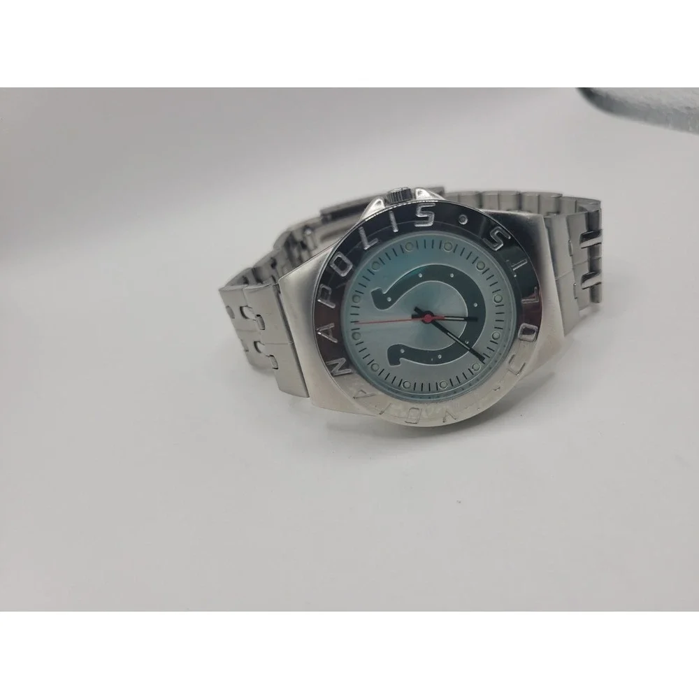 Indianapolis Colts NFL Watch Silver Tone Horseshoe Logo Quartz Wristwatch